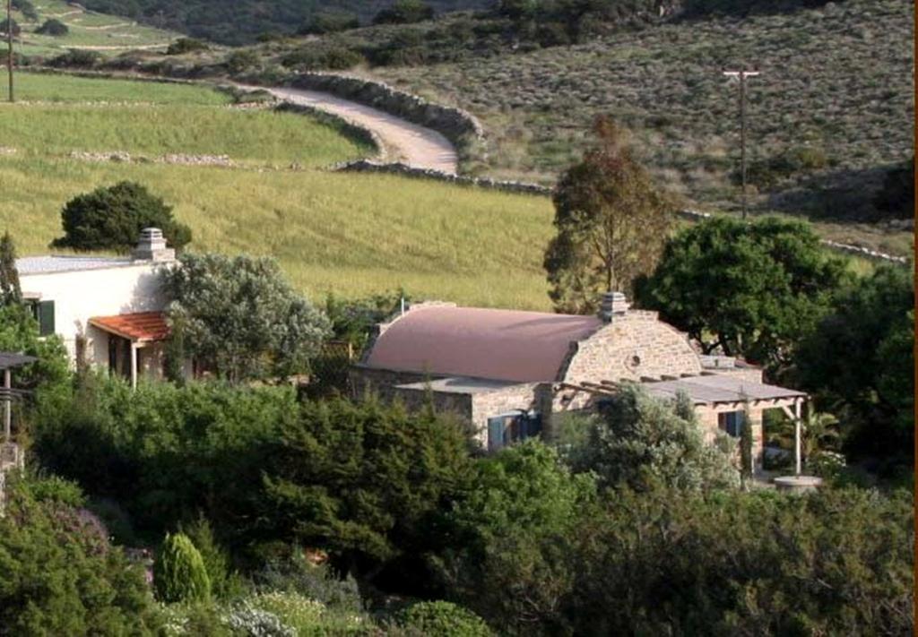 To The Garden Guest House Angairia Exterior photo